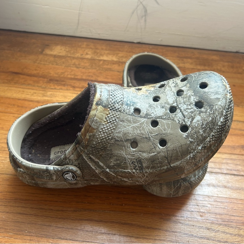 Crocs Unisex Adult Classic Lined Clog Realtree Camo EDGE Size M8/W10